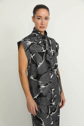 Meilen Blouse - Meilen Blouse in Black Petal Print