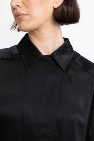 Lysekil Blouse -  Oversized blouse in black