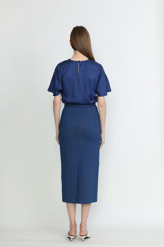 Victor Harbor Shirt - V-neckline blouse in blue
