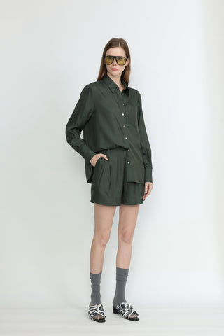 Biel Shorts - Silk pleated shorts in petrol green