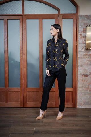 Mirandela Shirt - Fitted classic blouse in leaf print