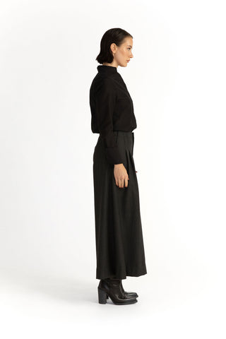 Sala Blouse - Mandarin collar shirt in black