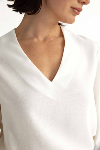 Ludvika Blouse - V-neck blouse in white