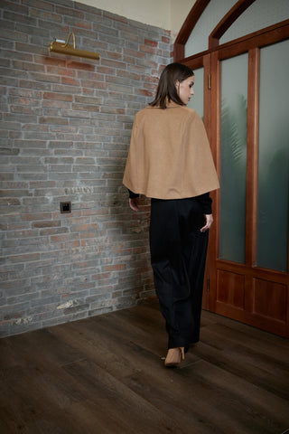 Alfena Cape - Cape in camel beige wool