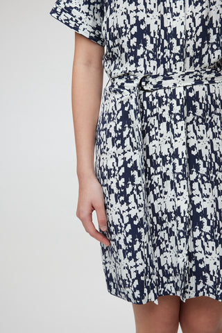 Matera Dress - Mini shirt dress in floral navy/white print