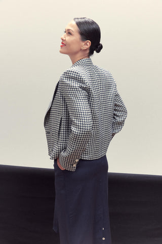 Milano Jacket - Short suit jacket in navy blue dogtooth