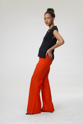 Emilia Trouser - Slim-fit bootcut trousers in poppy red