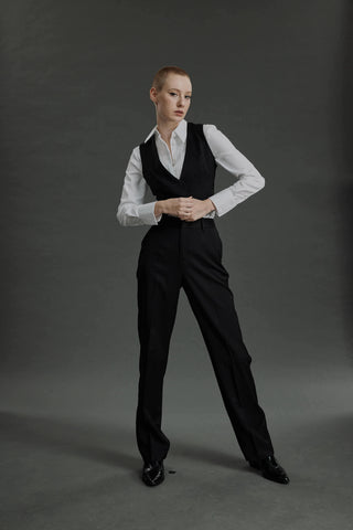 Elvas - Limited Edition Trousers - Narrow leg trousers in black