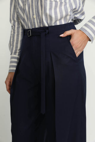 Balerna Jacket & Lachen Trousers in Navy