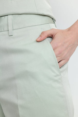 Hervey Bay - Fitted cropped trousers in mint