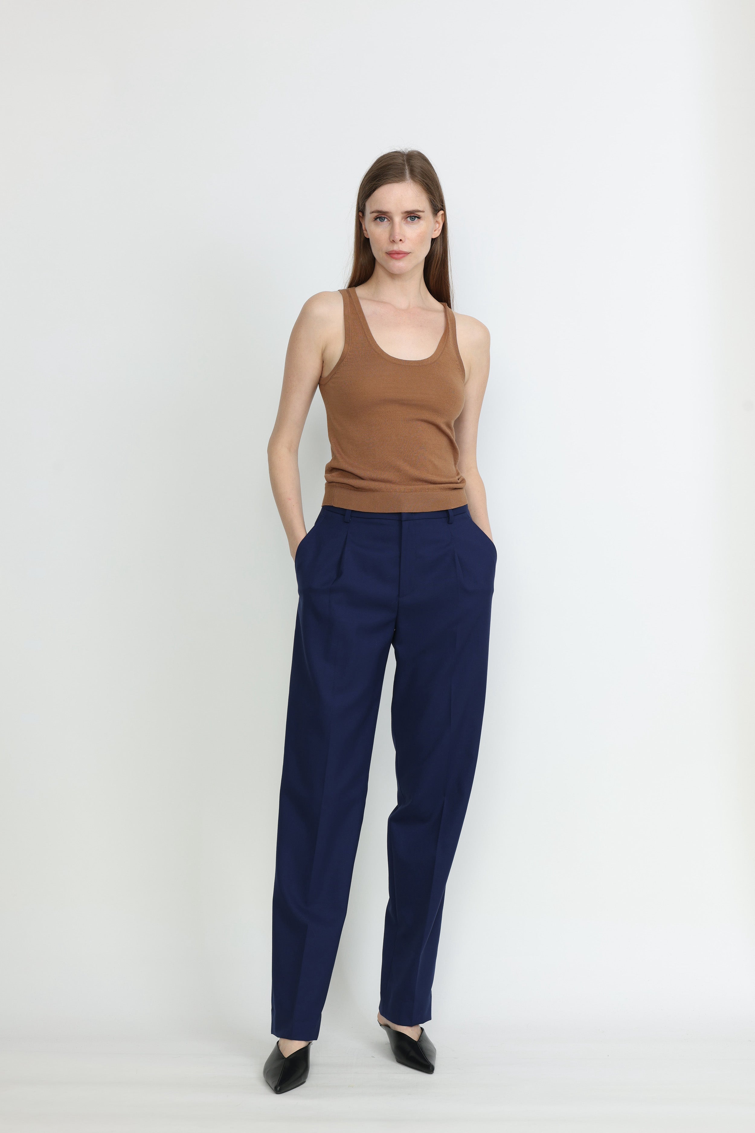 Umea Tapered Trousers in Navy Blue – FREY - Main Image