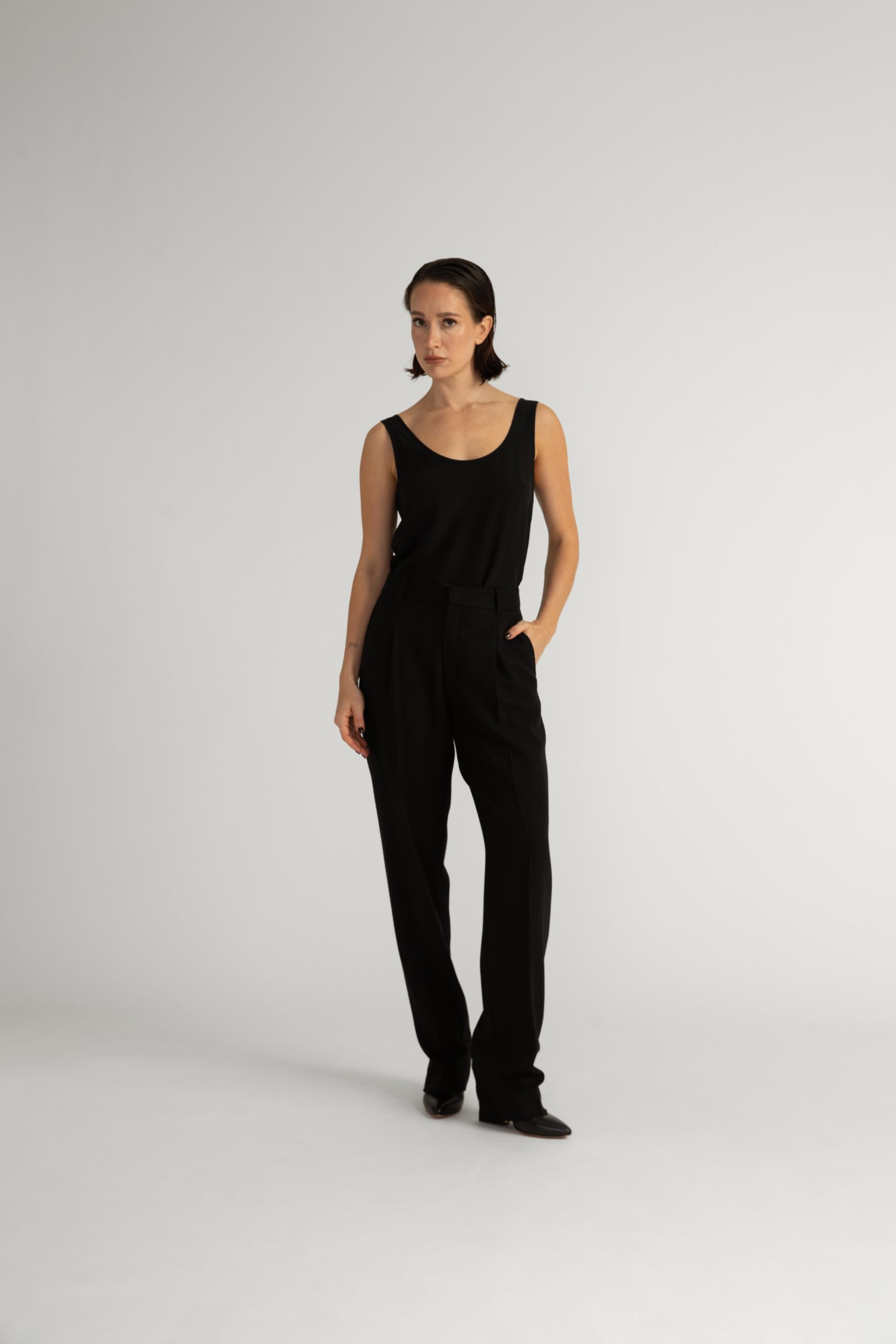 Umea Trousers – Tapered trousers in black0