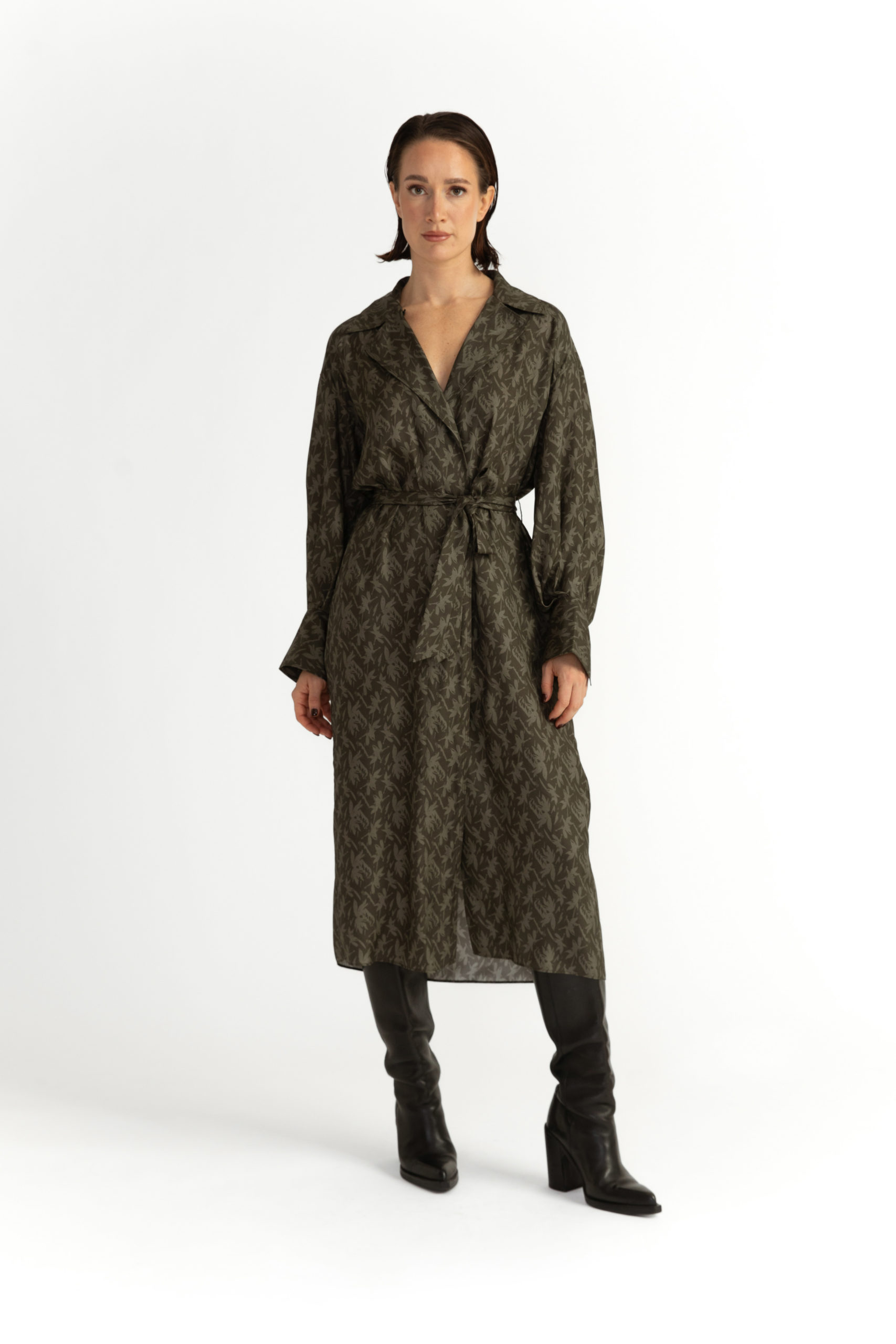 Laholm Dress – Oversized trench dress in khaki green