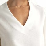 Ludvika Blouse – V-neck blouse in white29196