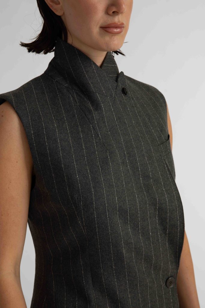 Beja Waistcoat  – Relaxed waistcoat in dark grey28858