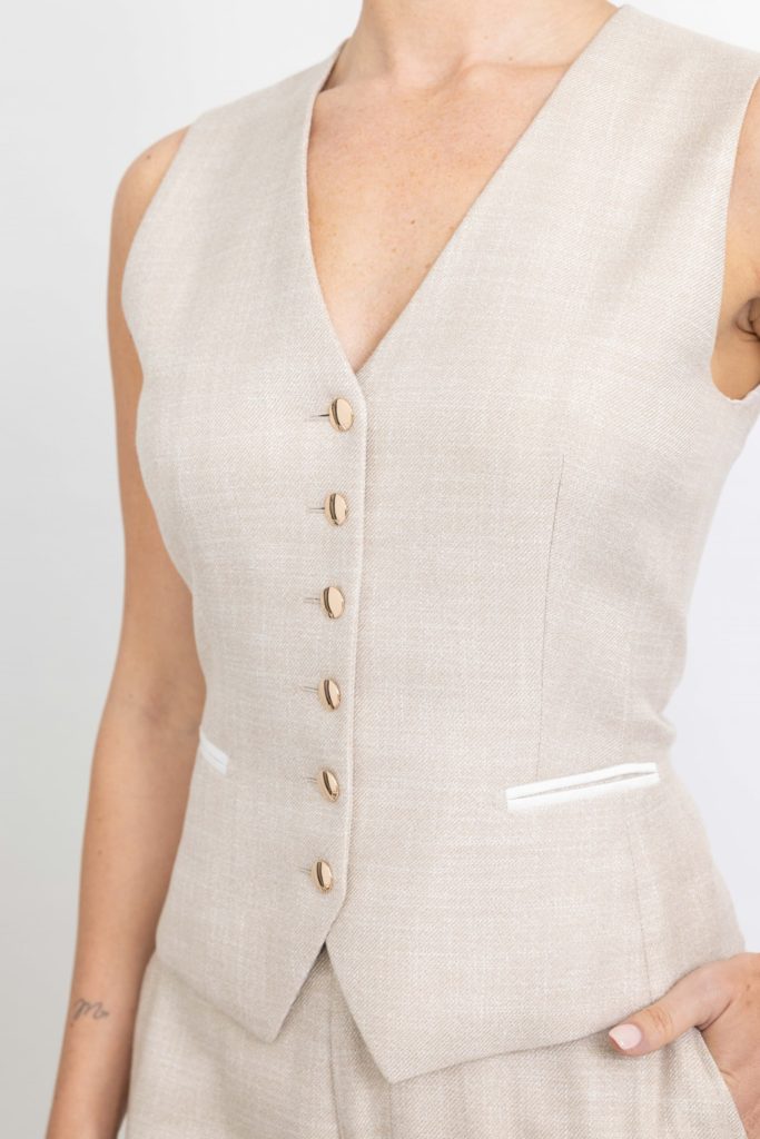 Maia Limited Edition Waistcoat – Fitted waistcoat in champagne29661