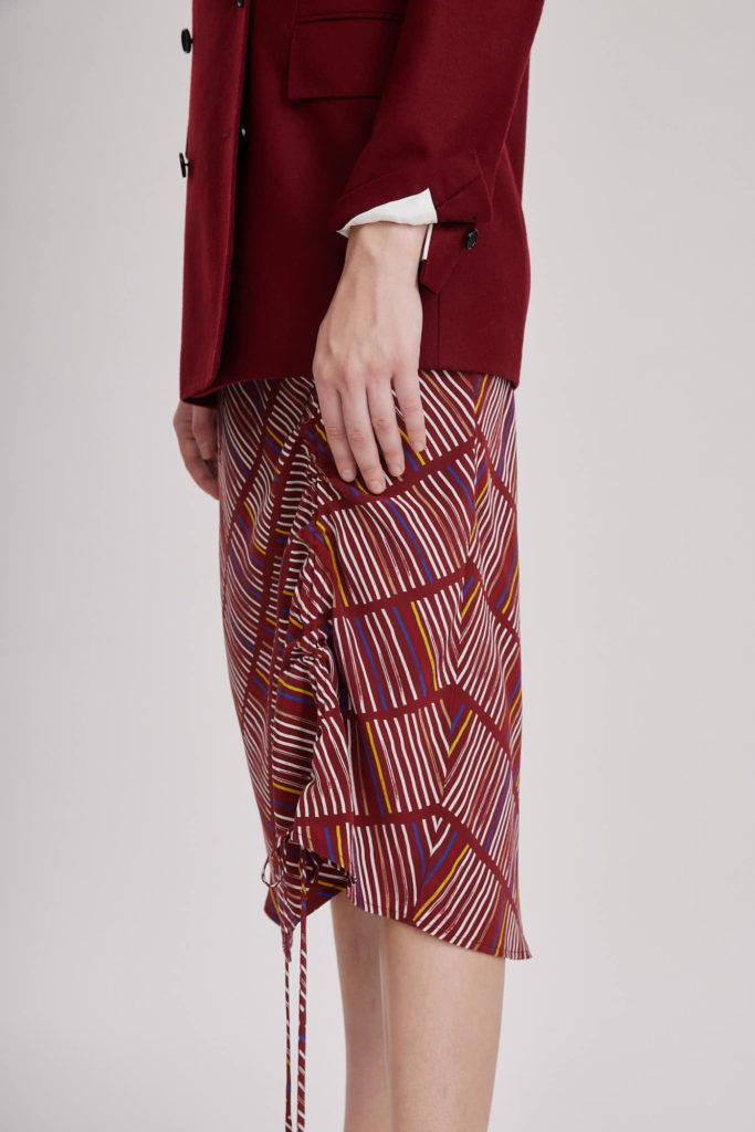 Cumbria Skirt –  Midi slip skirt in printed red wine silk crepe de chine30358